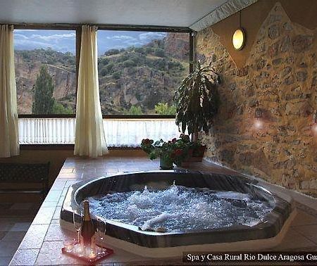 Spa Y Casa Rural Rio Dulce Aragosa Exteriör bild