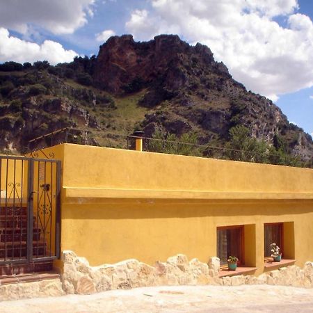 Spa Y Casa Rural Rio Dulce Aragosa Exteriör bild